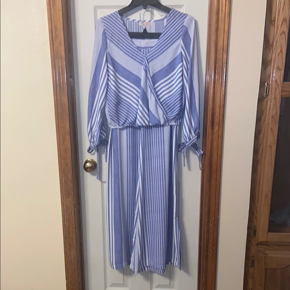 Giani Bernini Blue Long Sleeve Jumpsuit with V-Neck and Bishop Sleeves